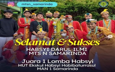 Habsyi Darul Ilmi MTsN Samarinda Juara 1 Lomba Habsyi Putra pada Festival Syair Maulid